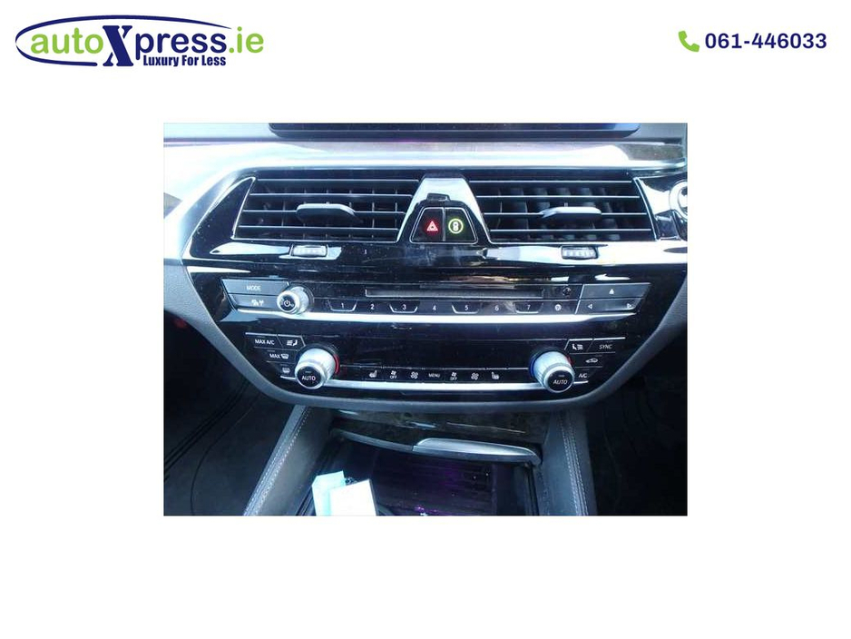 2019 BMW 5 Series - image 10