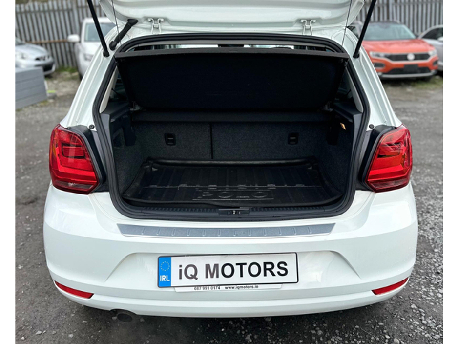 2017 Volkswagen Polo - image 9