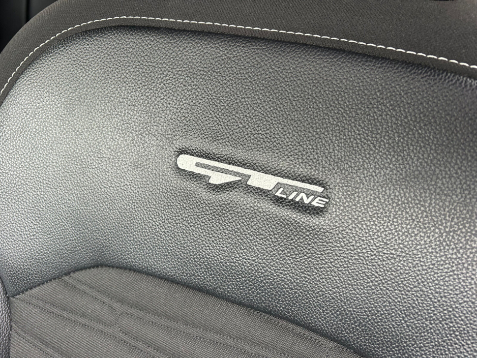 2023 Kia Ceed - image 6