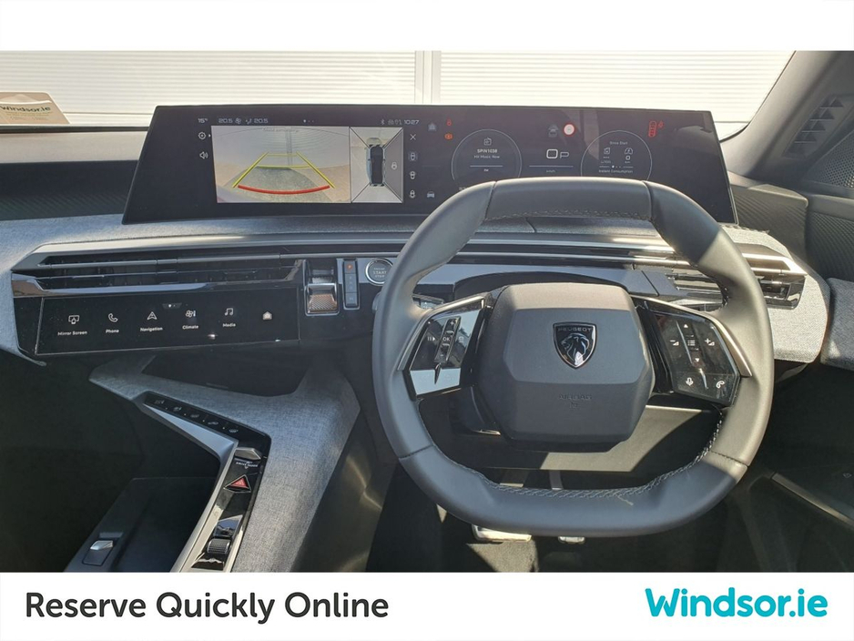 2025 Peugeot 3008 e3008 Electric Allure 73kWH 210BHP €41,995