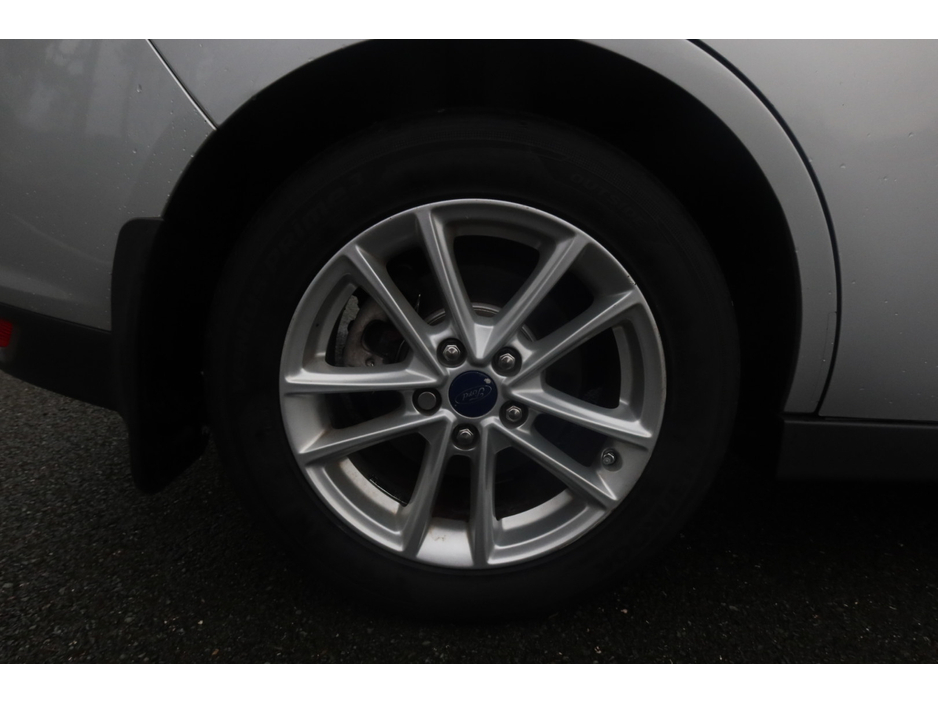 2015 Ford Grand C-Max 1.5 TDCI ZETEC 120 120PS 5DR €7,500