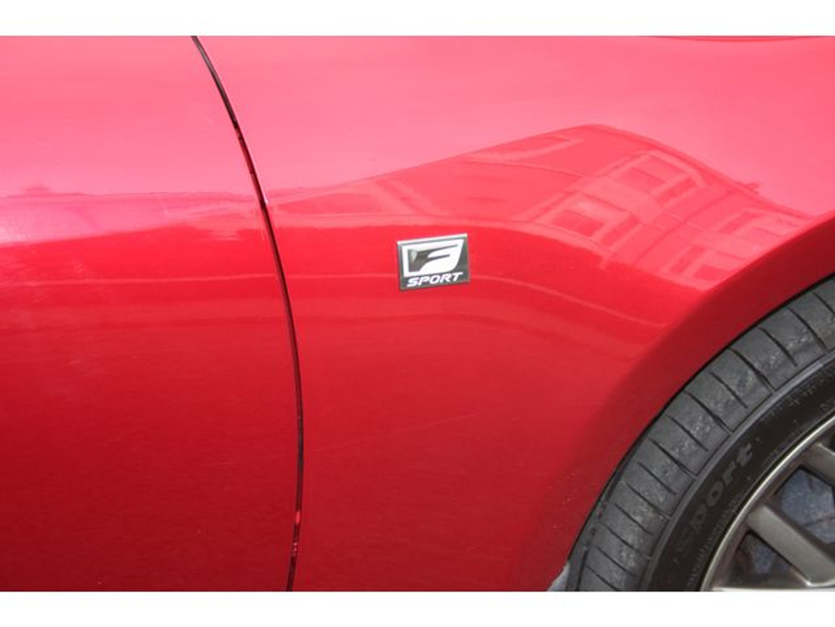 2016 Lexus RC 300 h - image 9