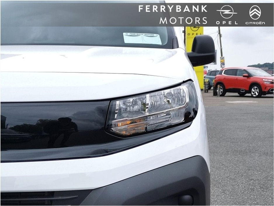 2026 Opel Combo L1H1 €22,719