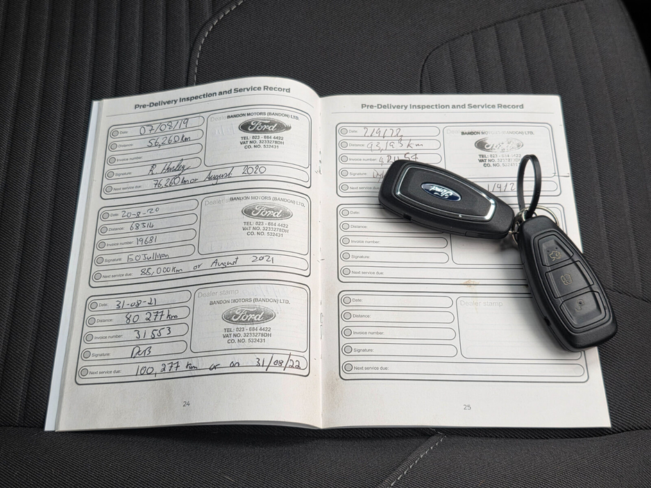 2016 Ford Focus - image 6