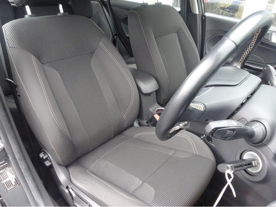 2016 Ford Fiesta TITANIUM 1.25 PETROL 60PS 5 DOOR LOW MILEAGE KEY 104 €9,950