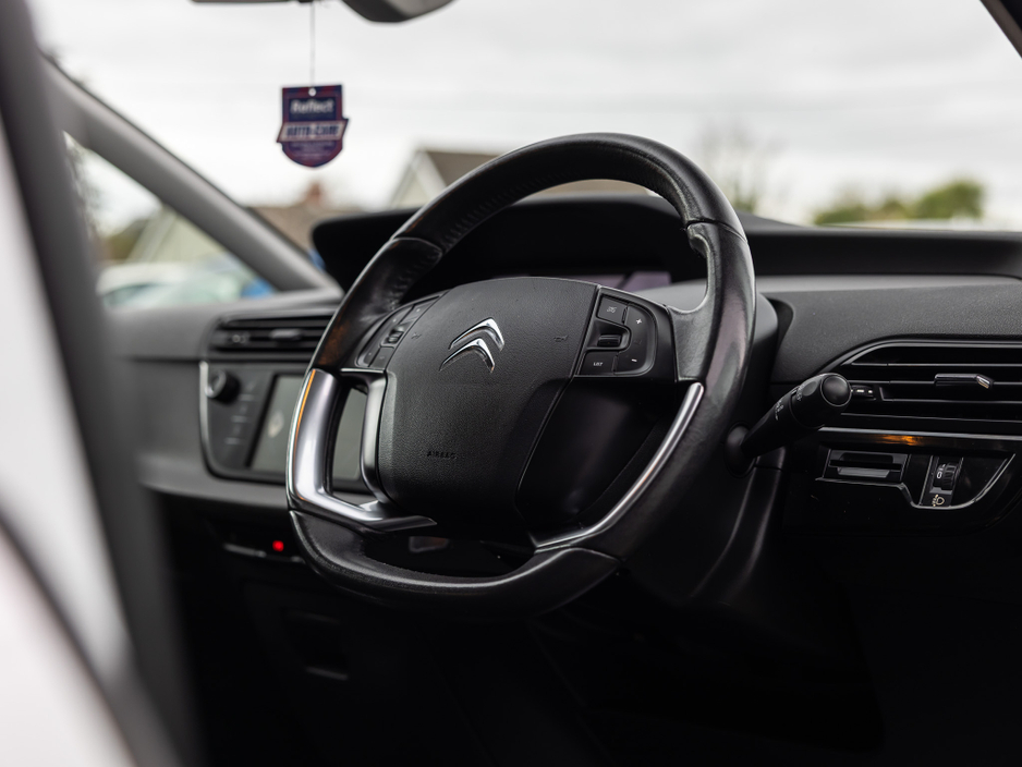 2016 Citroen Grand C4 Picasso - image 13