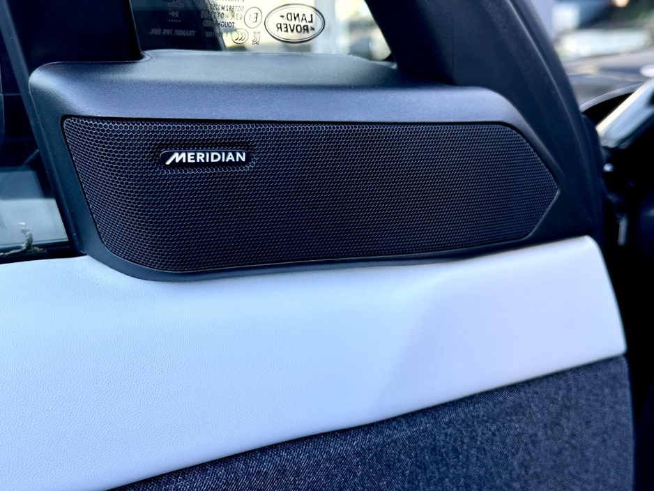 2025 Land Rover Range Rover Sport - image 25