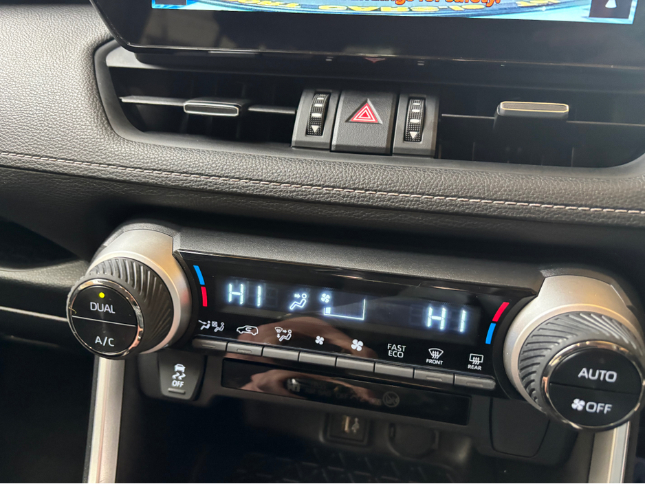 2024 Toyota Rav4 - image 14