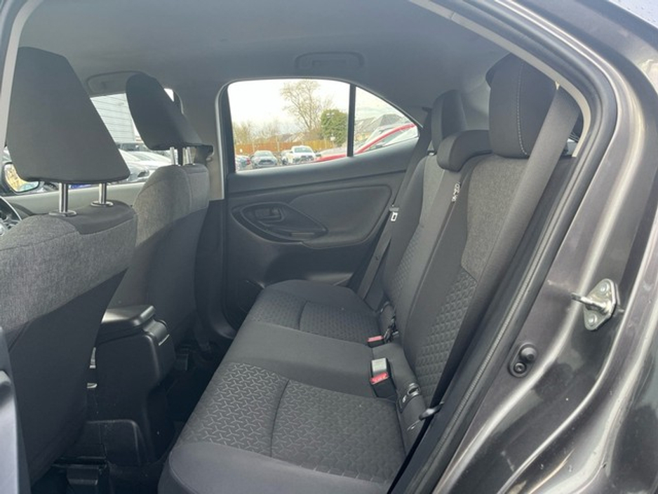 2022 Toyota Yaris Cross CR LUNA 4DR AUTO €22,888