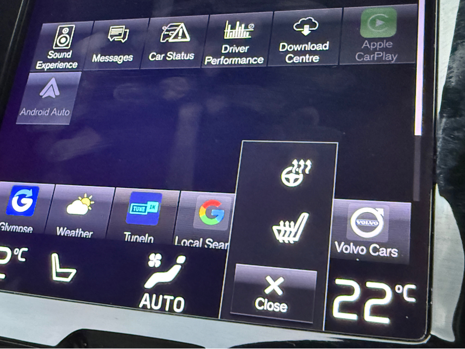 2021 Volvo XC60 2.0D MOMENTUM 5DR AUTO €38,950