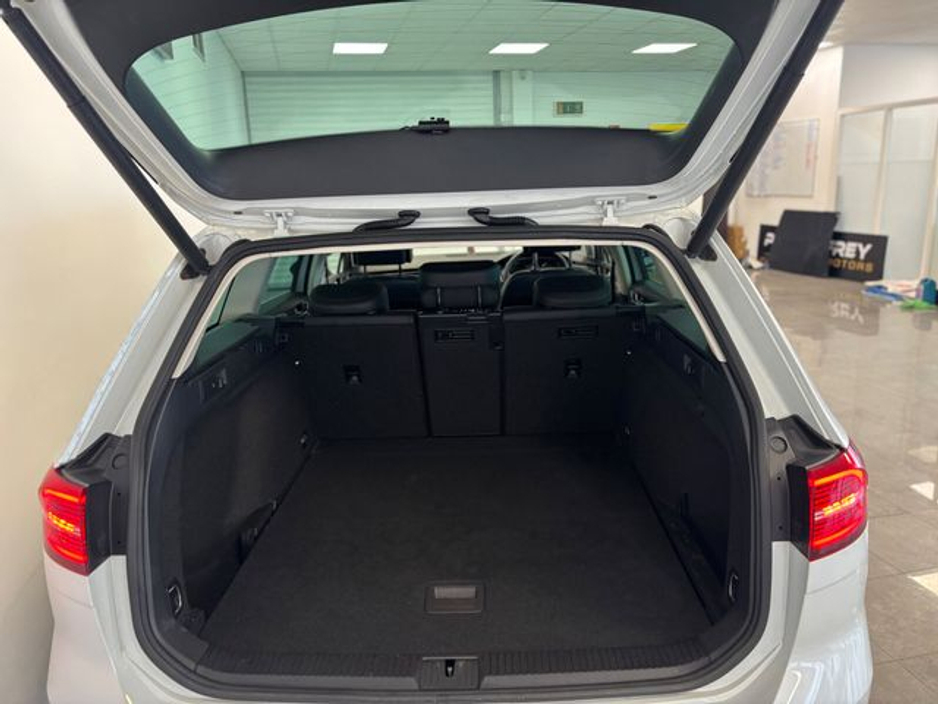 2018 Volkswagen Passat 2.0 TDI DSG 150HP Highline €19,495