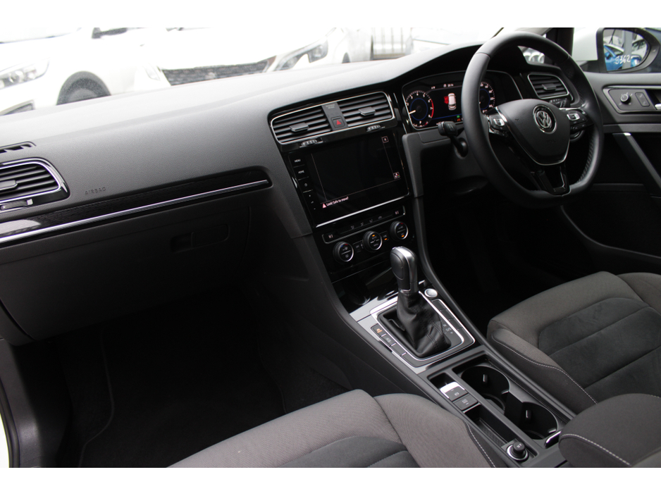 2019 Volkswagen Golf 1.4 TSI HIGHLINE PLUS AUTO  // UPGRADED ALLOYS // STUNNING CAR // BUY WITH CONFIDENCE AA AND SIMI APPROVED DEALER 2026 // FINANCE ARRANGED // ALL TRADE INS WELCOME // WELL WORTH VIEWING // €18,950