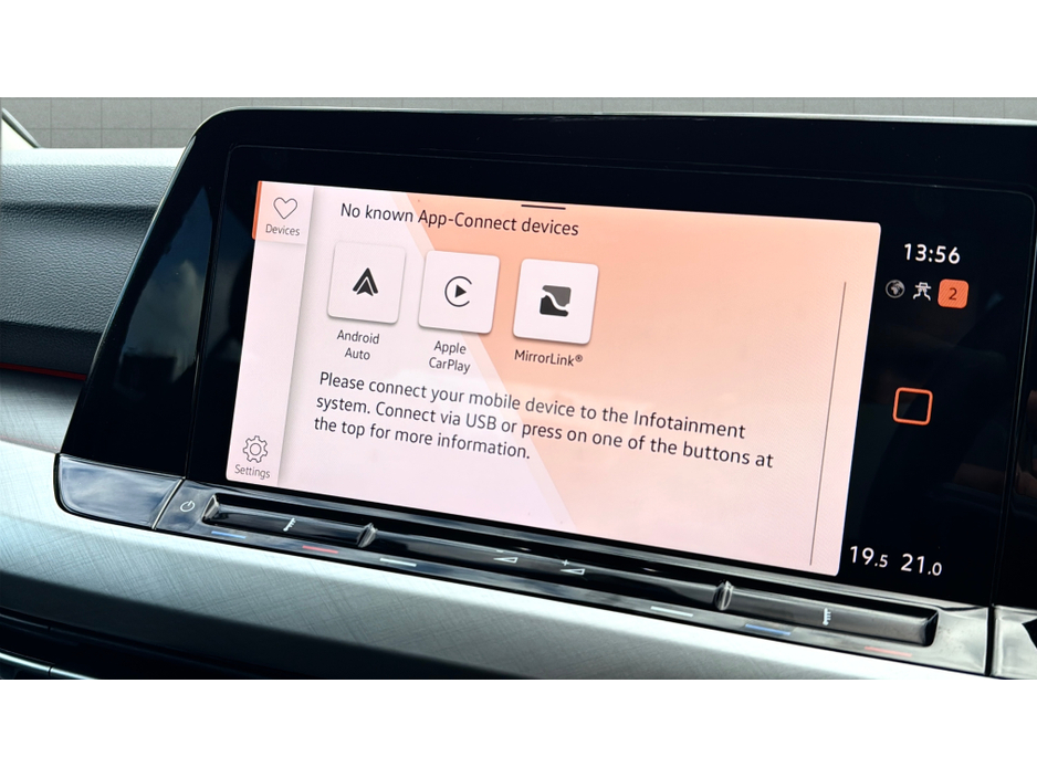 2021 Volkswagen Golf - image 35