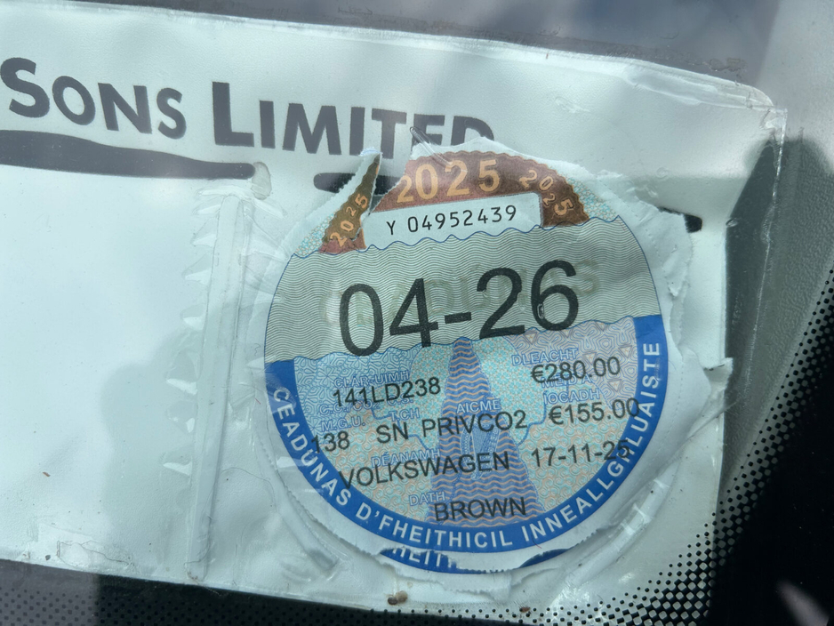 2014 Volkswagen Tiguan - image 12