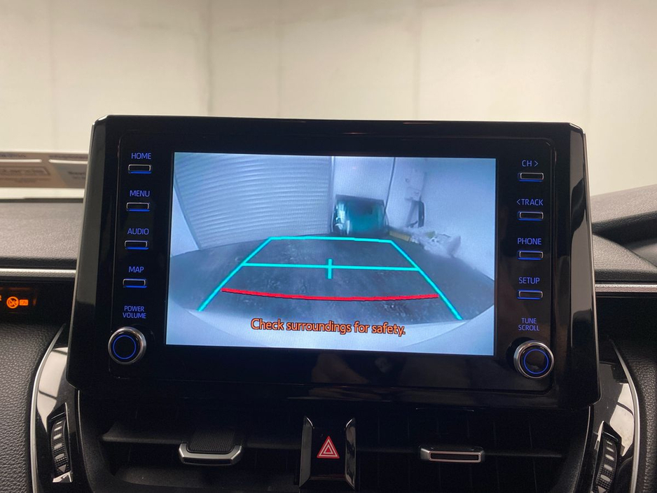 2021 Toyota Corolla - image 10