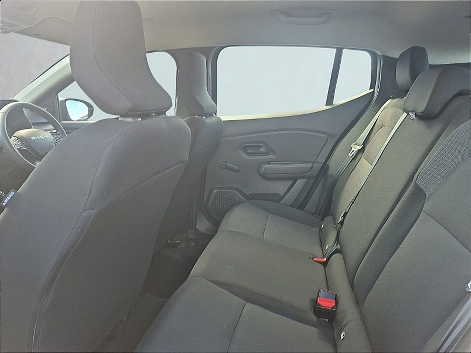 2023 Dacia Sandero - image 8