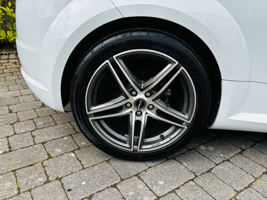 2017 Audi TT - image 12