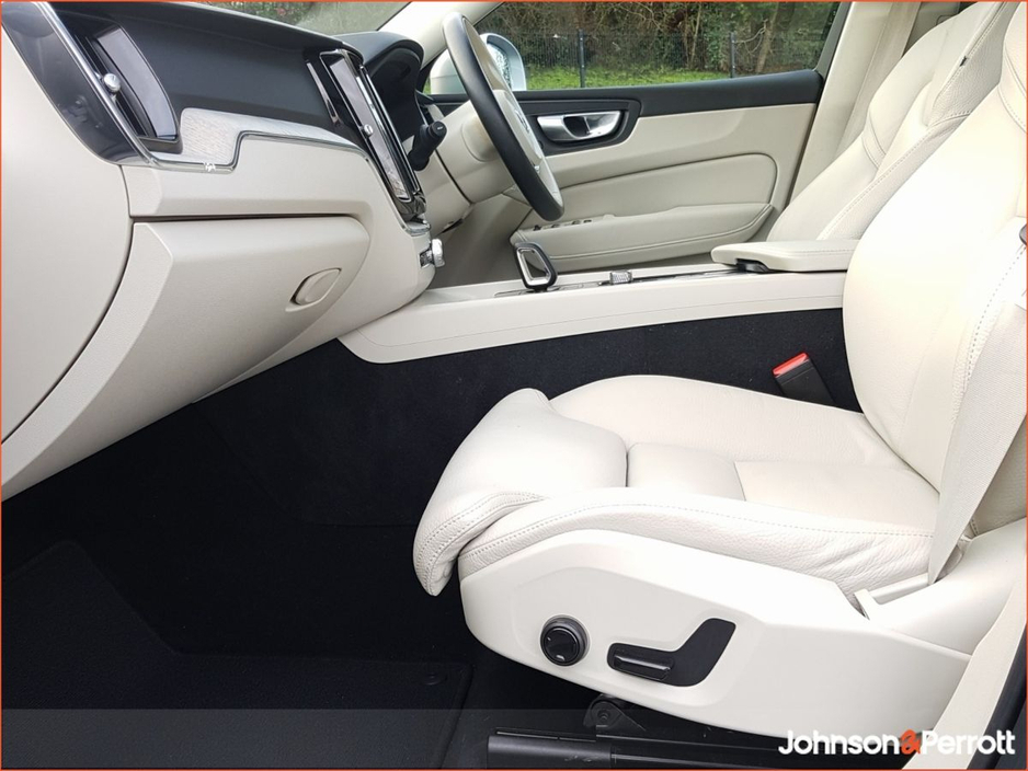 2023 Volvo XC60 T6 350bhp AWD PHEV Plus Bright (Two Year Warranty + Two Year Service Plan) €52,900