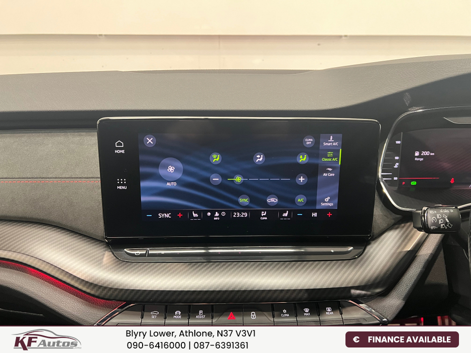 2023 Skoda Octavia - image 31