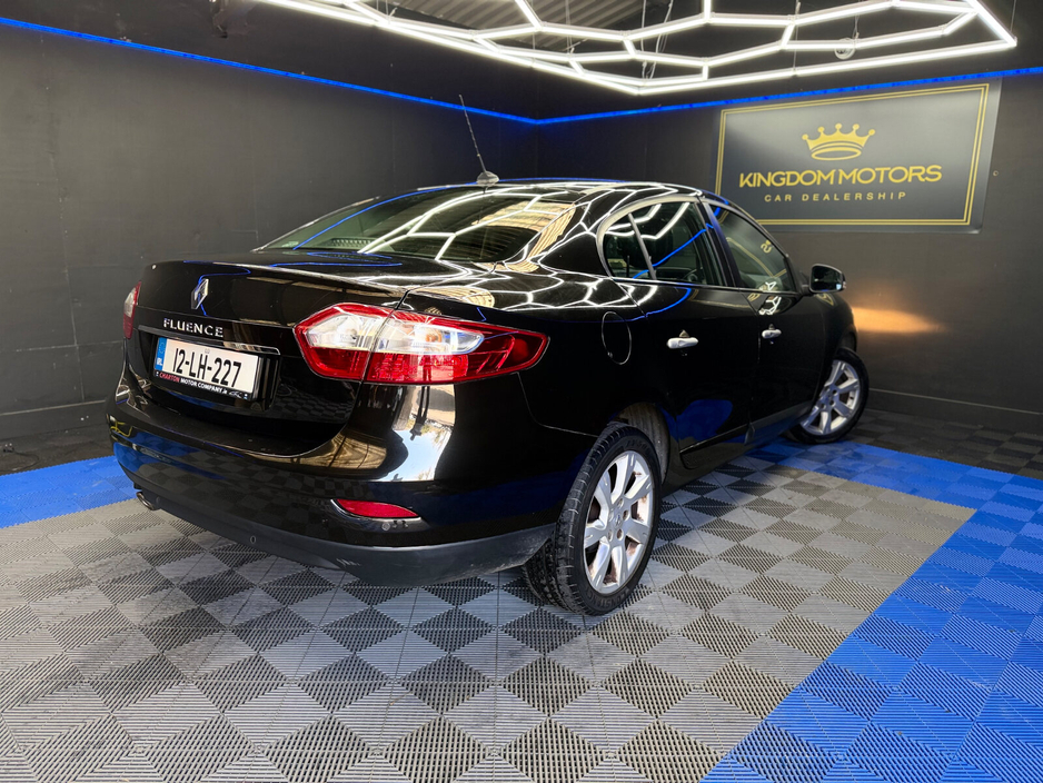 2012 Renault Fluence - image 11