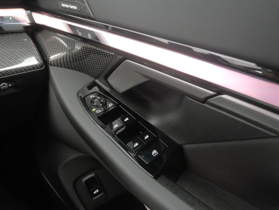 2026 BMW 5 Series - image 21