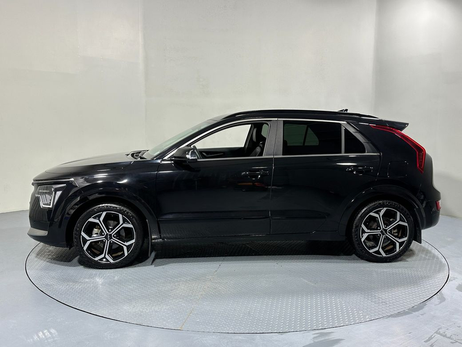 2023 Kia Niro - image 4