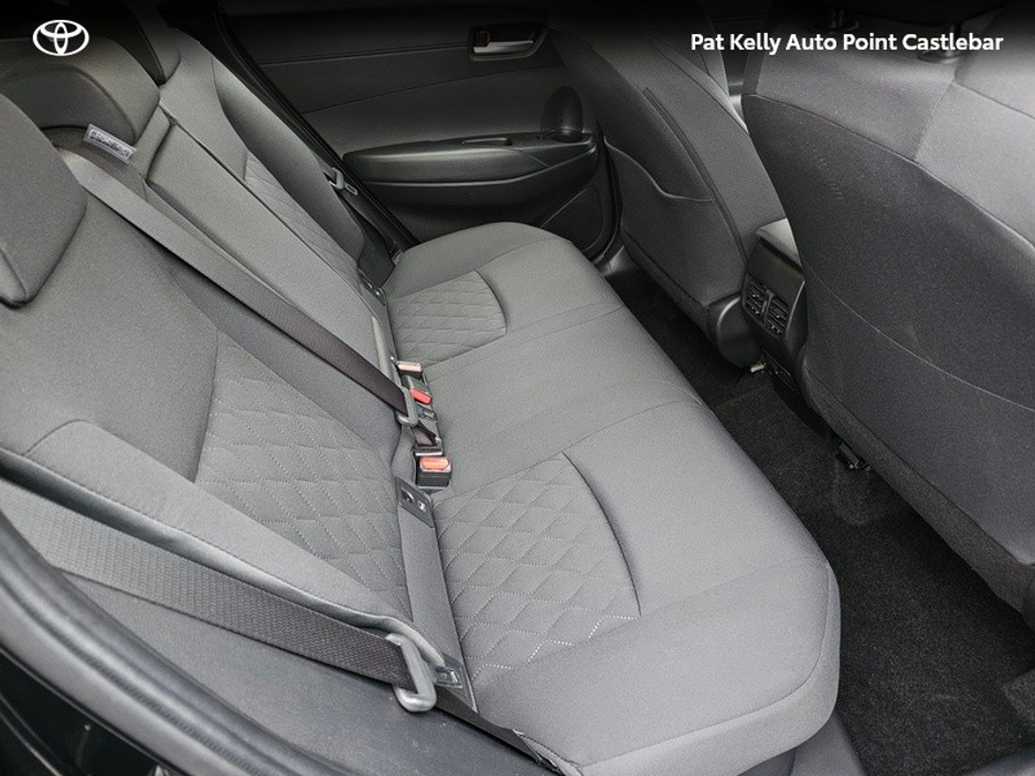 2023 Toyota Corolla Cross COROLLA CROSS LUNA 2.0 €32,500