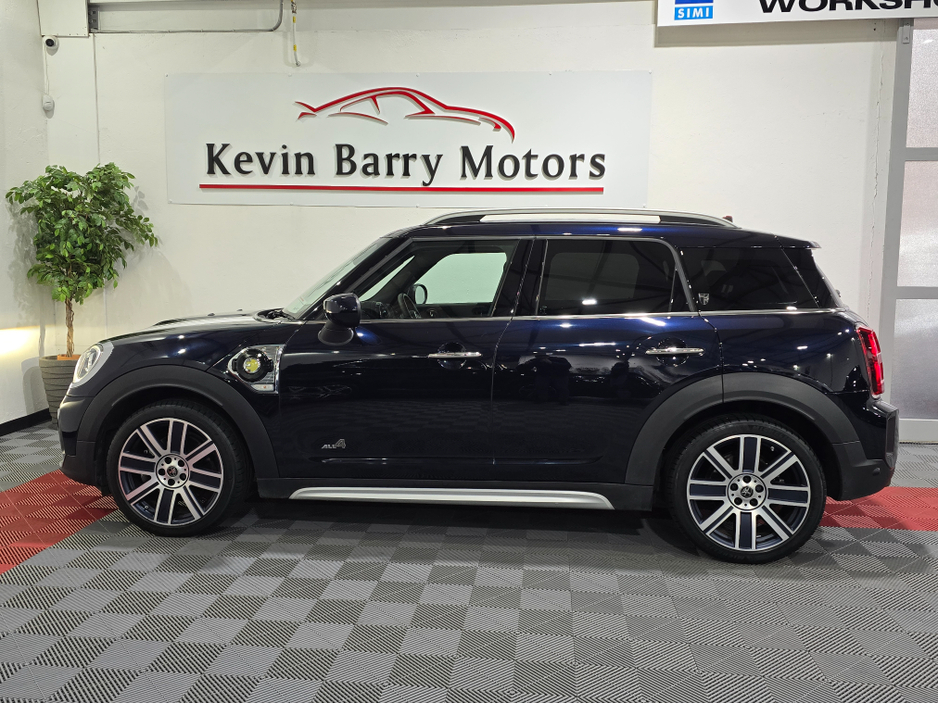 2023 MINI Countryman - image 5