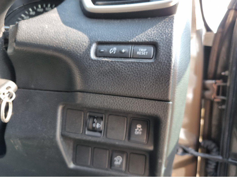 2014 Nissan Qashqai - image 12