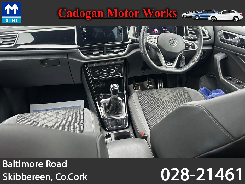 2023 Volkswagen T-Roc - image 9