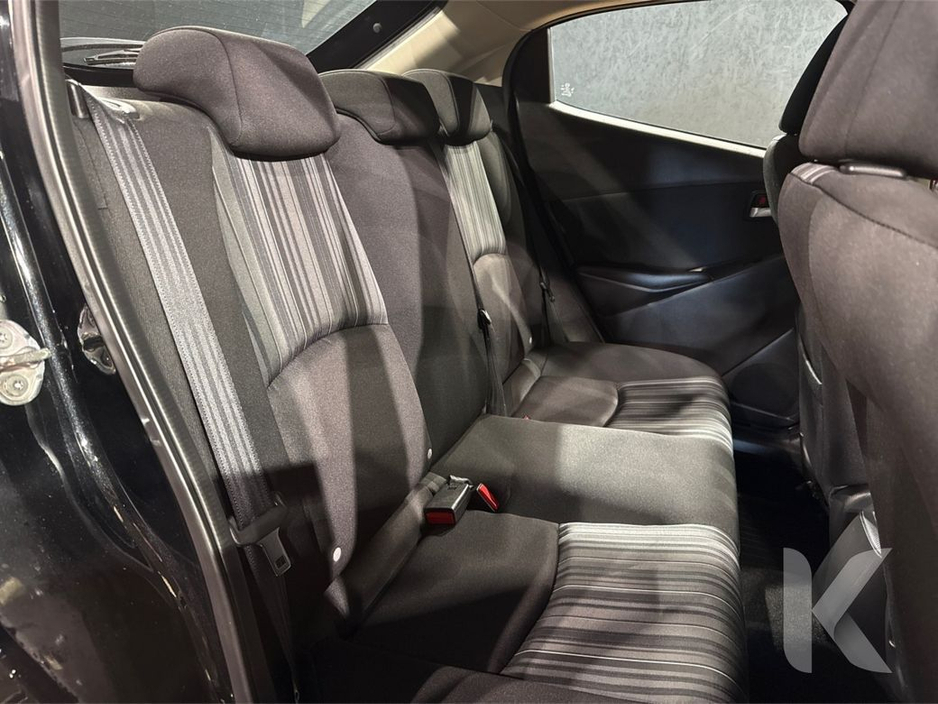 2020 Mazda Demio - image 11