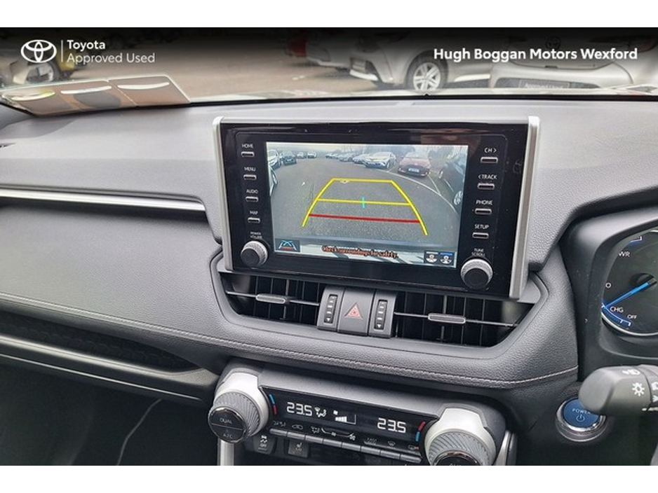 2022 Toyota Rav4 - image 11