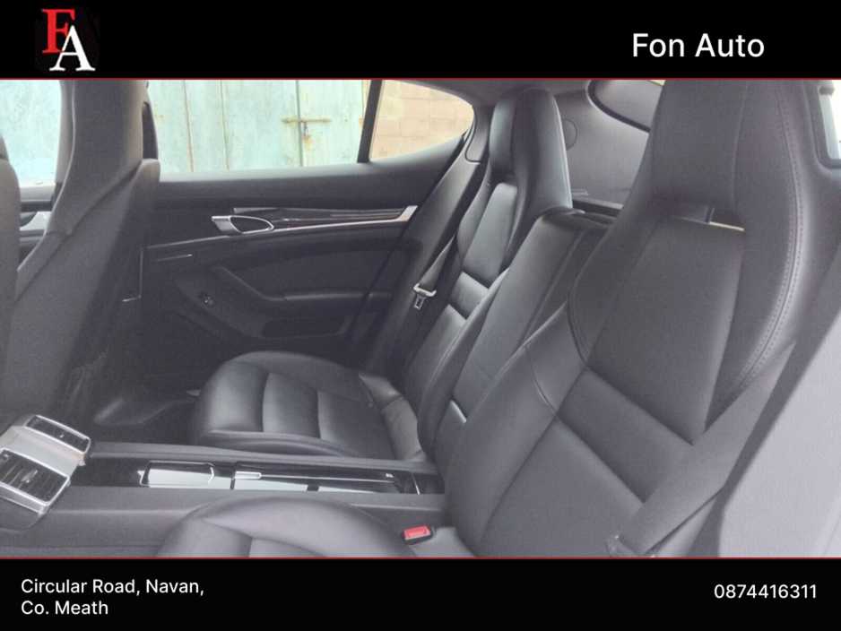 2015 Porsche Panamera - image 17