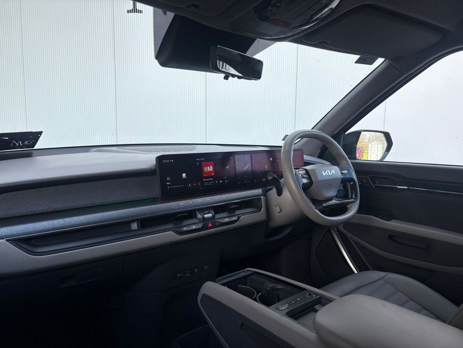 2026 Kia EV9 - image 9