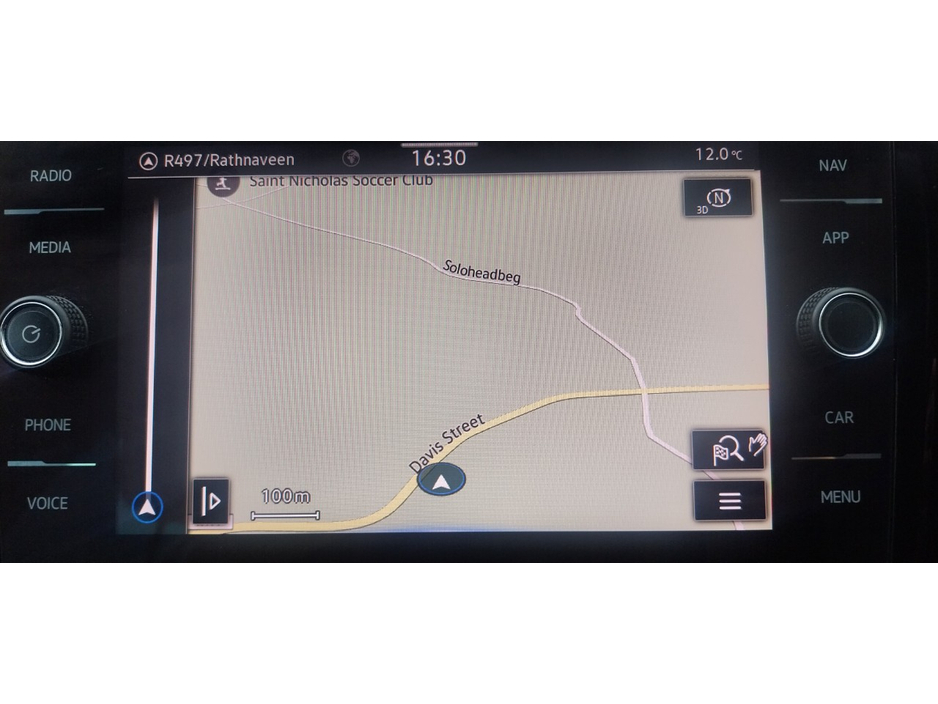 2020 Volkswagen Passat - image 11