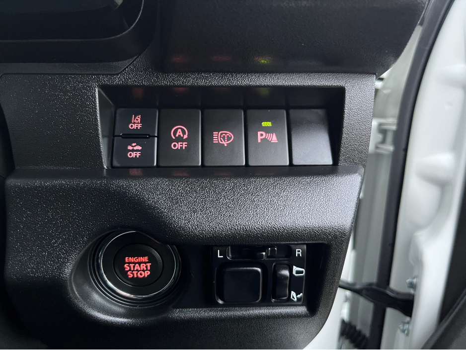 2025 Suzuki Jimny SIERRA 4 SEAT AUTOMATIC 1.5 PETROL  //HIGH SPEC//BRAND NEW//DELIVERY MILES//HEATED SEATS//KEYLESS ENTRY// €37,950