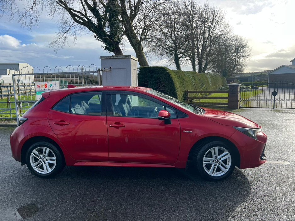2021 Toyota Corolla 1.8 Hybrid Luna Hatchback €21,500