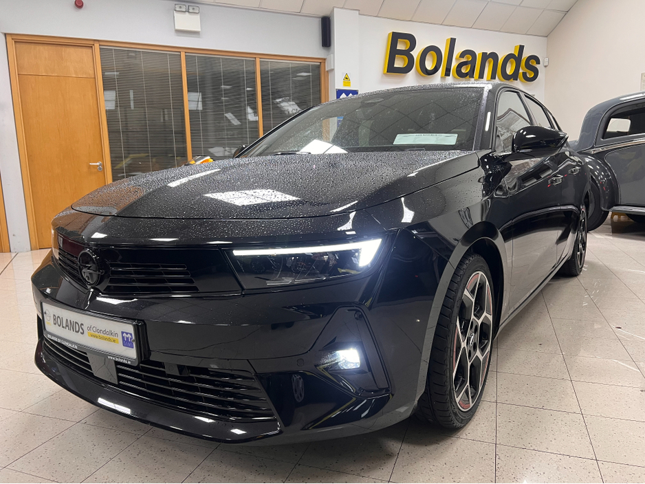 2024 Opel Astra - image 8