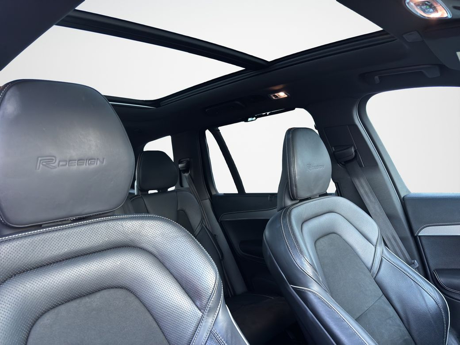 2019 Volvo XC90 2.0 D5 R-design "Big space, big style, big statement" €45,888