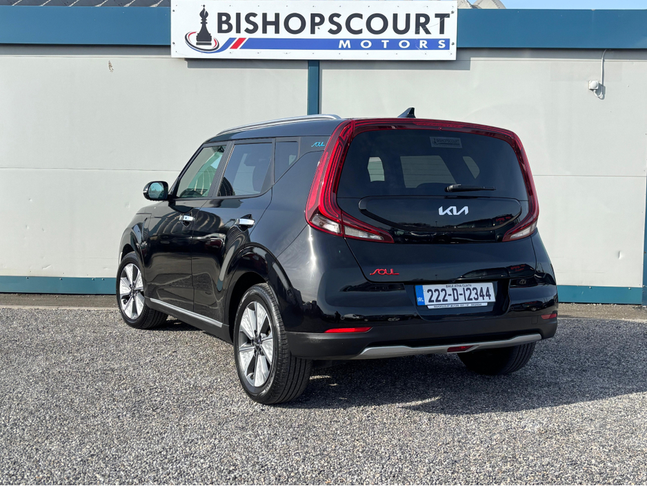 2022 Kia Soul - image 11