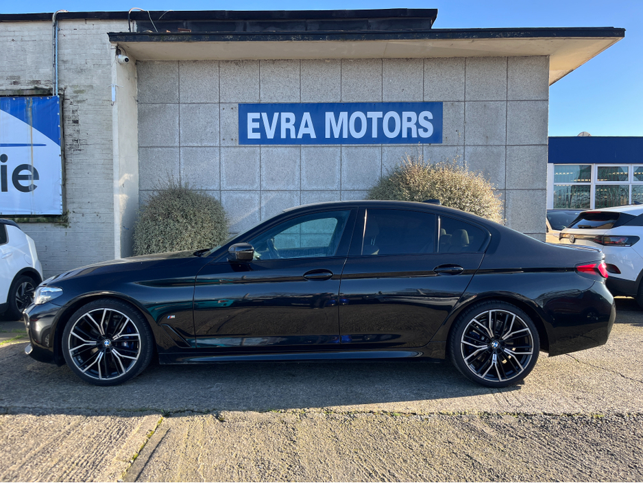 2021 BMW 5 Series - image 5