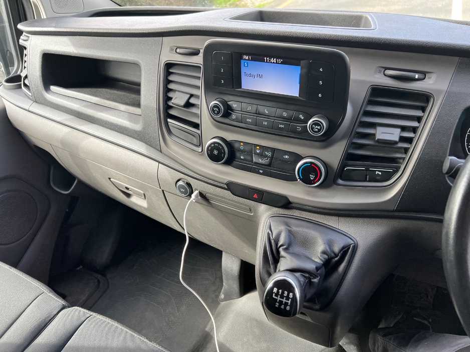 2019 Ford Transit Custom - image 17