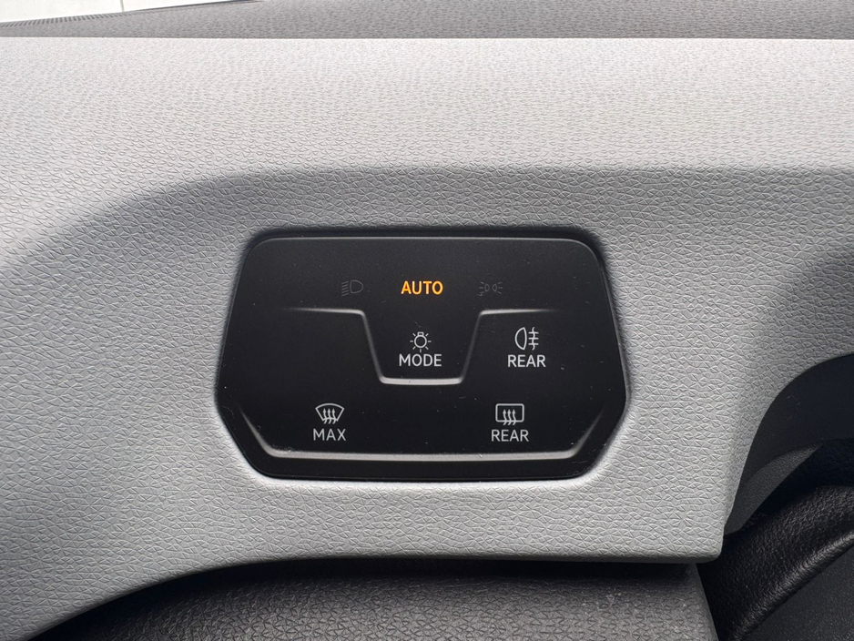 2023 Volkswagen ID.3 - image 29