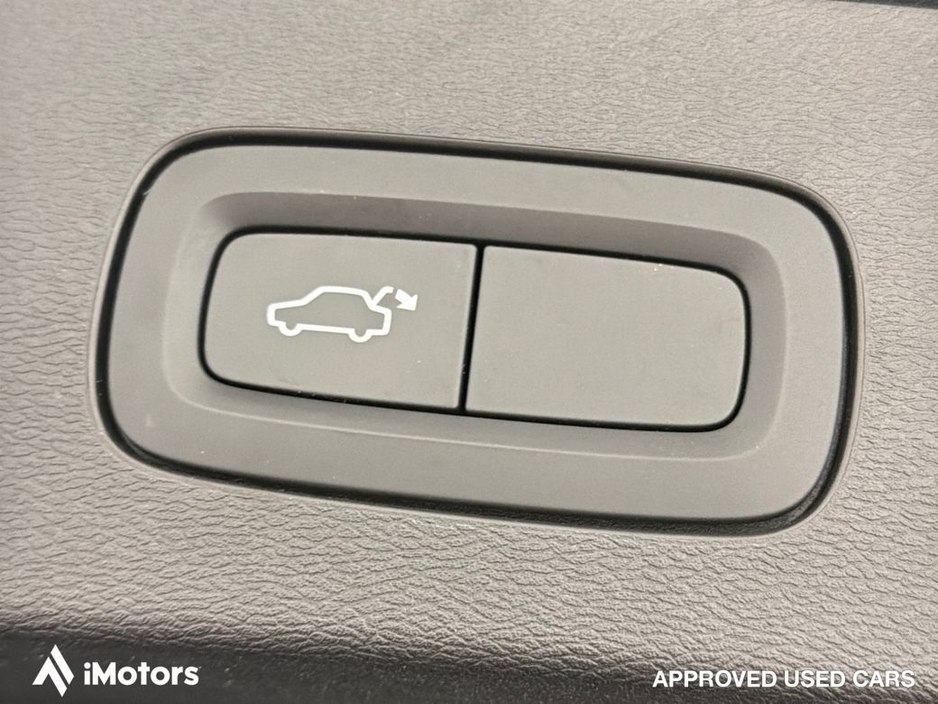 2020 Volvo V60 D4 MOM AT 5DR Auto €26,900