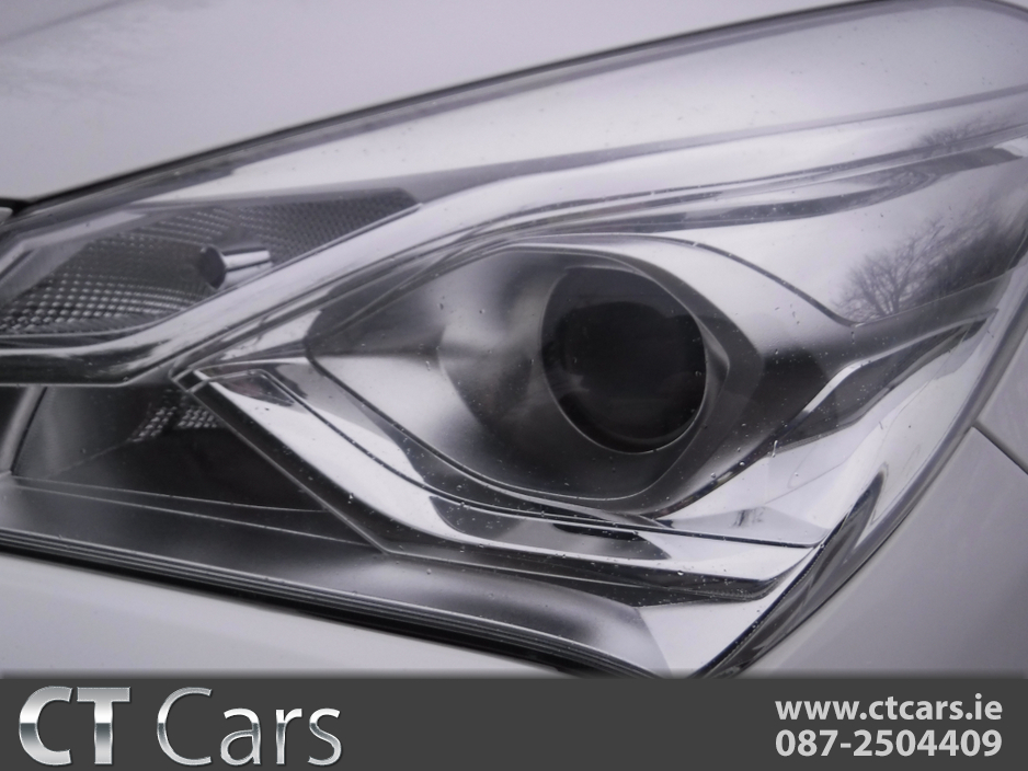 2018 Toyota Yaris VITZ 1.5 AUTO HYBRID LOW MILEAGE €11,950