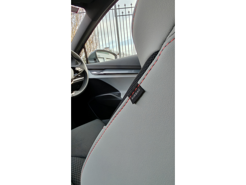 2025 Skoda Elroq 85 WITH LODGE INTERIOR+€700+ 21" SUPERNOVA ALLOYS- AS NEW EX DEMO MODEL €40,950