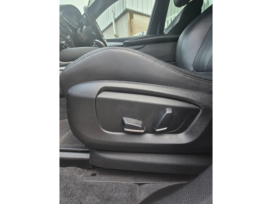 2016 BMW X6 - image 11