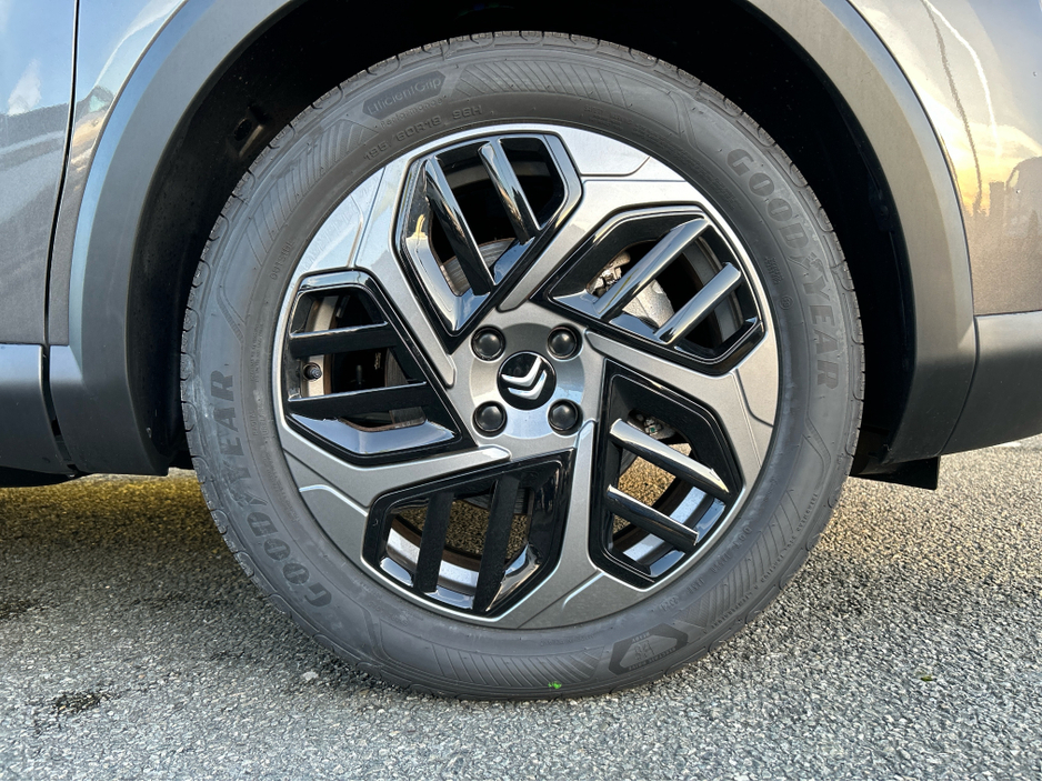 2026 Citroen C4 Plus Pack Tech 1.2Petrol €32,695