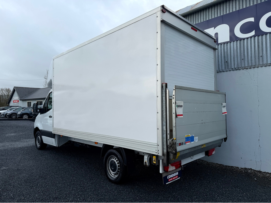 2024 Mercedes-Benz Sprinter - image 2