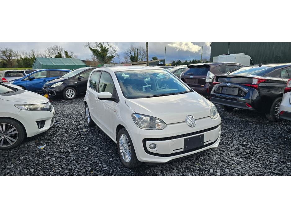 2014 Volkswagen up! - image 7